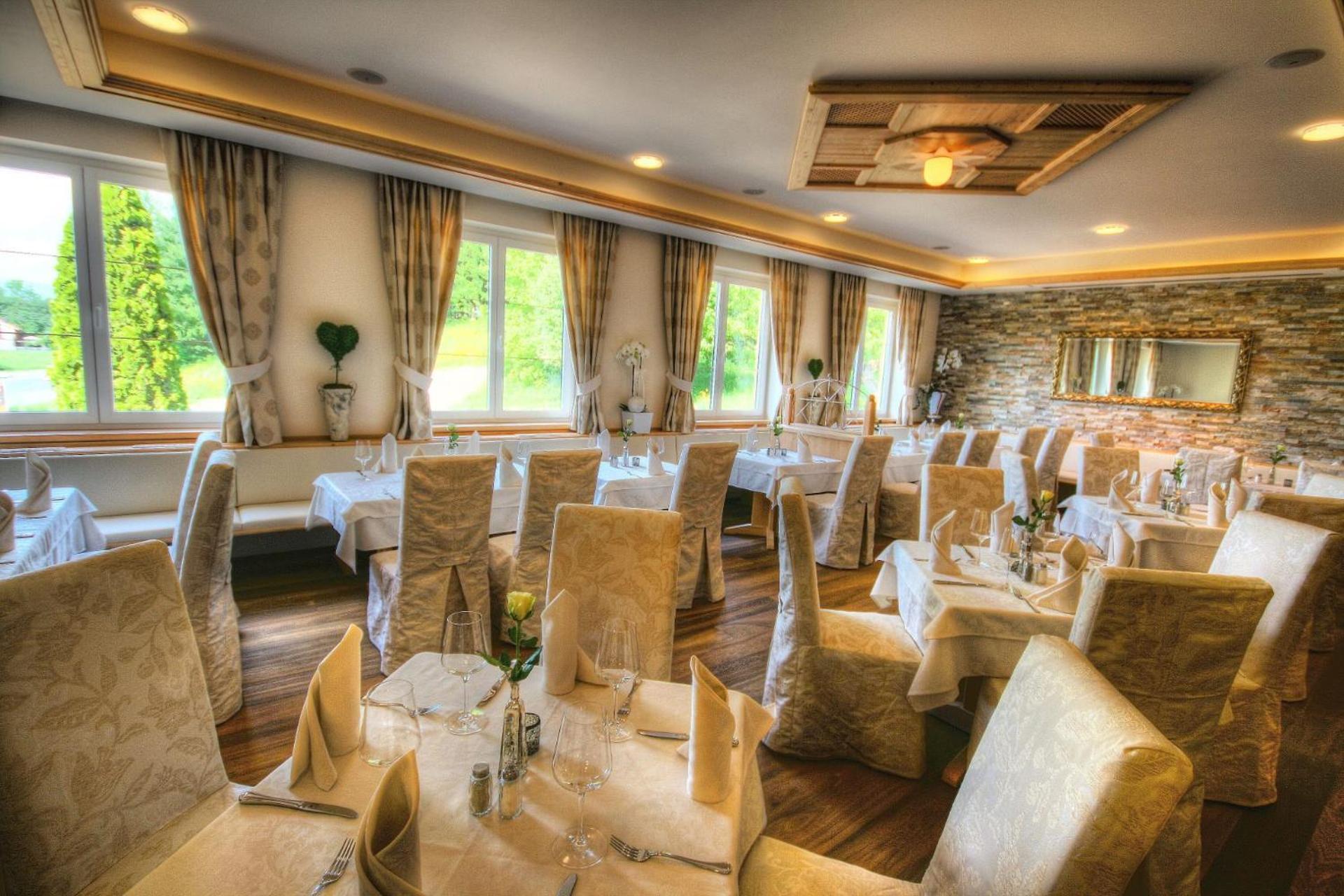 Hotel Roesch Klagenfurt am Woerthersee Bagian luar foto