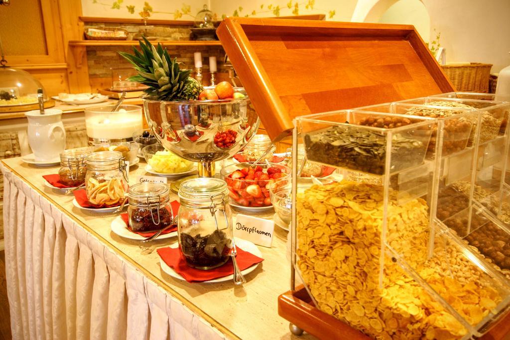 Hotel Roesch Klagenfurt am Woerthersee Bagian luar foto