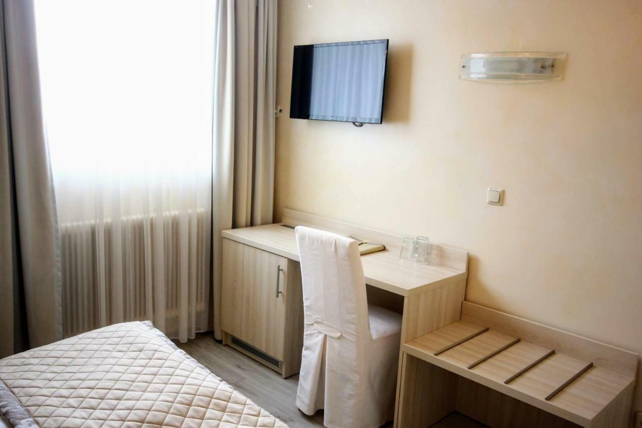 Hotel Roesch Klagenfurt am Woerthersee Bagian luar foto